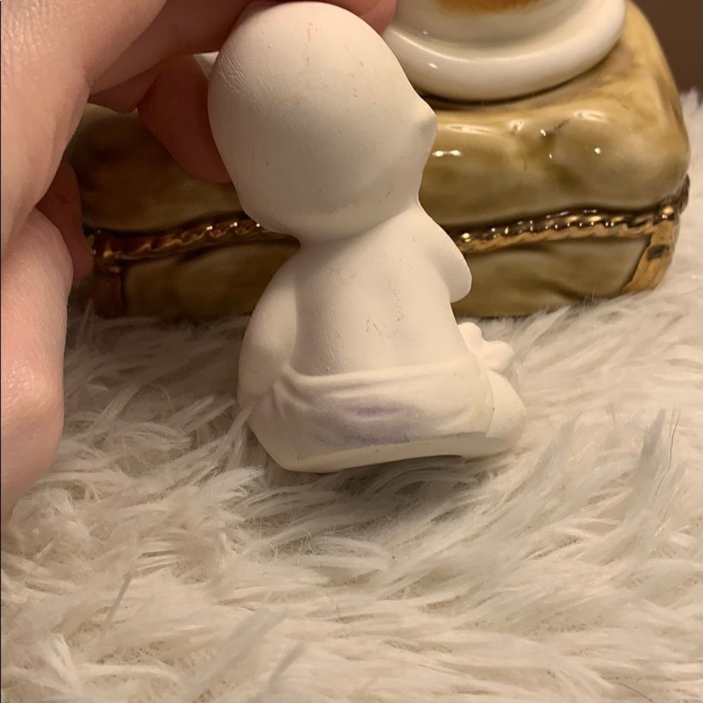 Baby Ceramic Figure - Picture 3 of 6